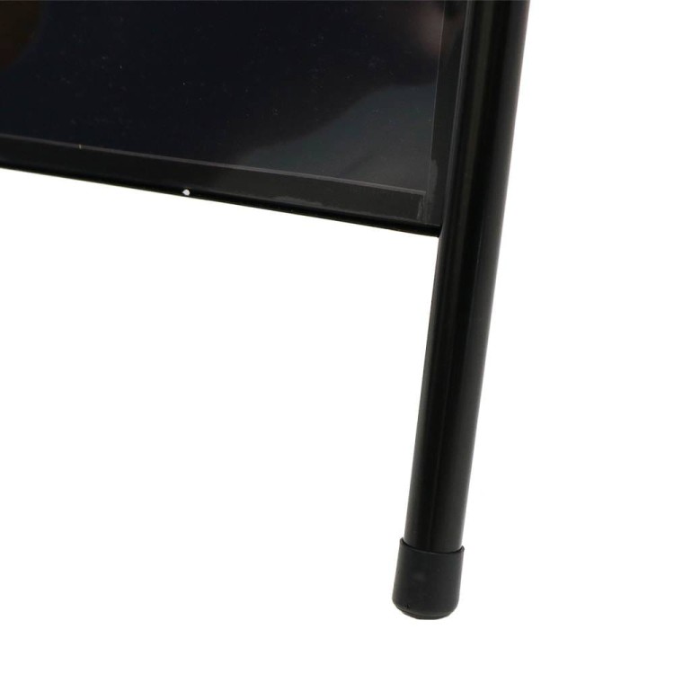 Potykacz reklamowy B1 - czarny potykacz reklamowy z zatrzaskową ramą OWZ i plecami ze stali