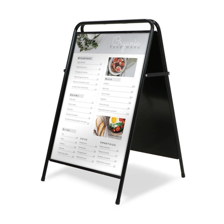 Potykacz reklamowy B1 - czarny potykacz reklamowy z zatrzaskową ramą OWZ i plecami ze stali