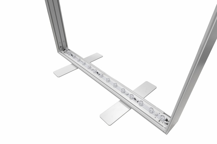 Zdjęcie ramy kasetonu wolnostojacego ze stopami