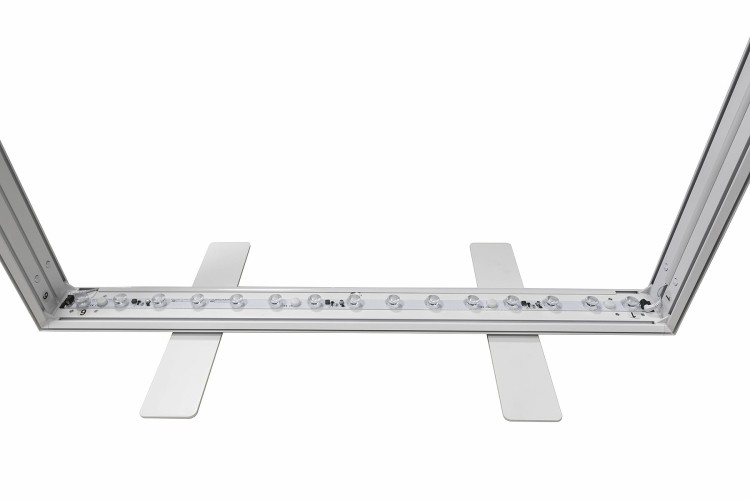 Zdjęcie ramy kasetonu wolnostojacego ze stopami 2