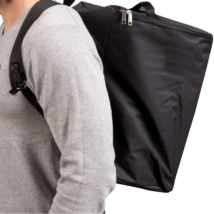 Zbliżenie na plecak do stojaka na ulotki Beetle